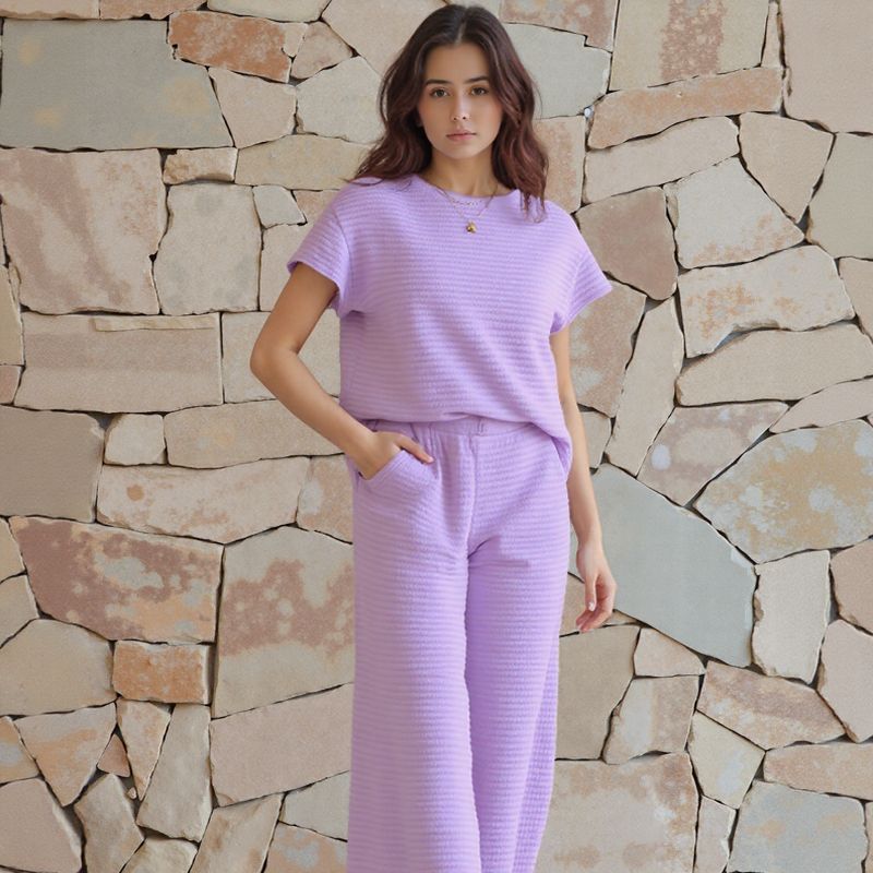 Conjunto de Blusa e Calça Novara™ com Tecido Texturizado e Design Moderno Versátil